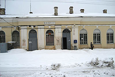  Занесенный снегом, забытый вокзал (Фото Александра Варламова)