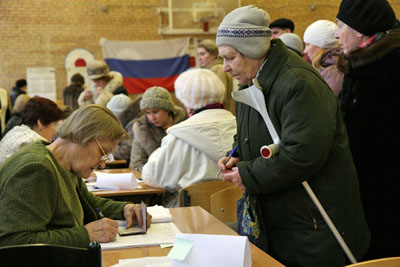 2 декабря. Активность избирателей на выборах в Госдуму превзошла все ожидания. (Фото Юрия Шестернина)
