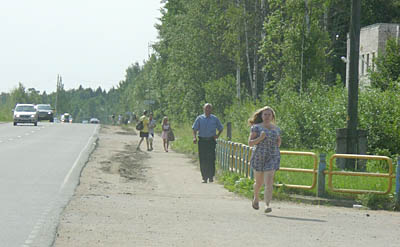  Пешеходная дорожка пользуется популярностью (Фото Нины Князевой)