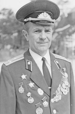  Полковник В. Волков, первый начальник управления военно-строительных частей. 