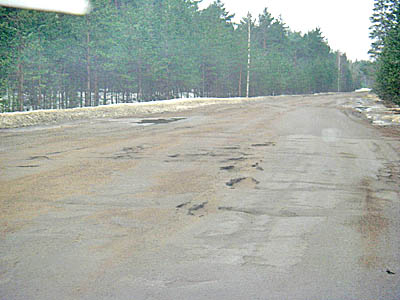  Вместо «фронтовой полосы» теперь будет настоящая дорога на Копанское (Фото Натальи Козарезовой, архив «Маяка»)