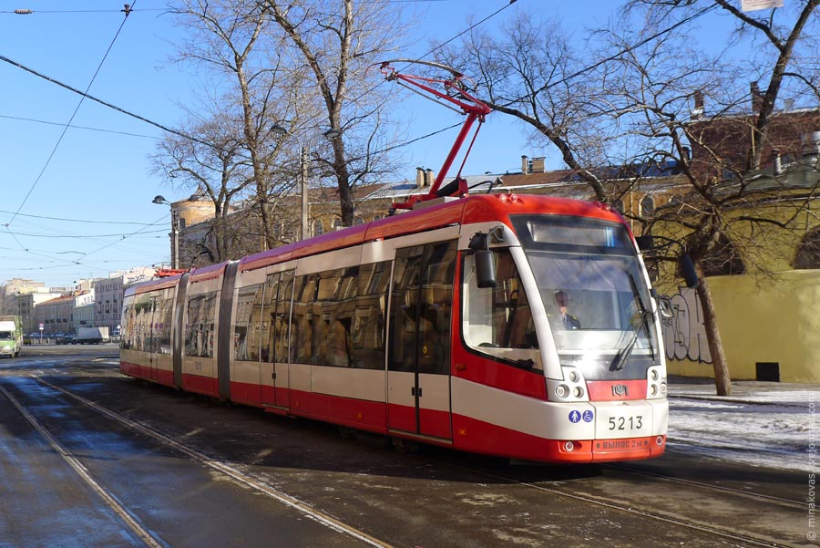 В трамваях Петербурга можно будет зарядить телефон