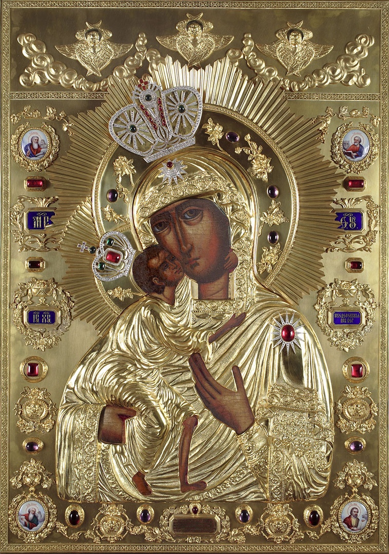 Феодоровская икона Божьей Матери прибывает в Сосновый Бор
