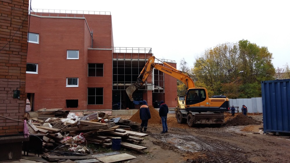 Будет ли новый зал школы «Балтика» сдан в срок?