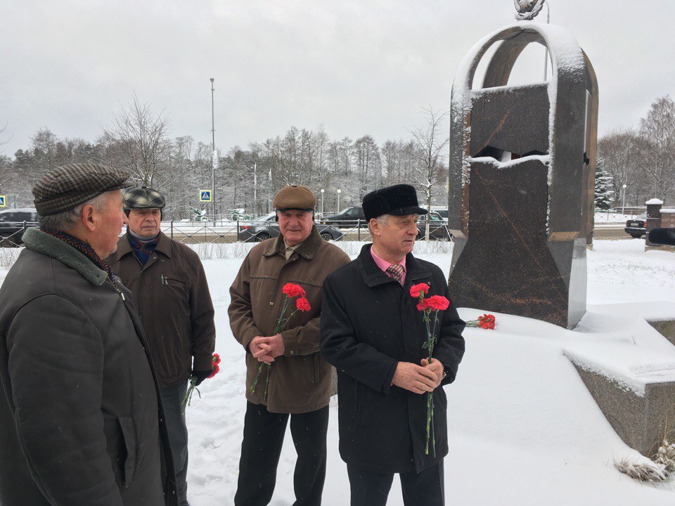 Ветераны-чернобыльцы призывают горожан почистить свои дворы от снега