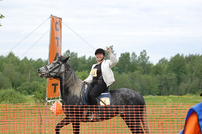 Елена  Садыхова: «Верховая езда достаточно экстремальна, она даёт те эмоции, которые необходимы в жизни»