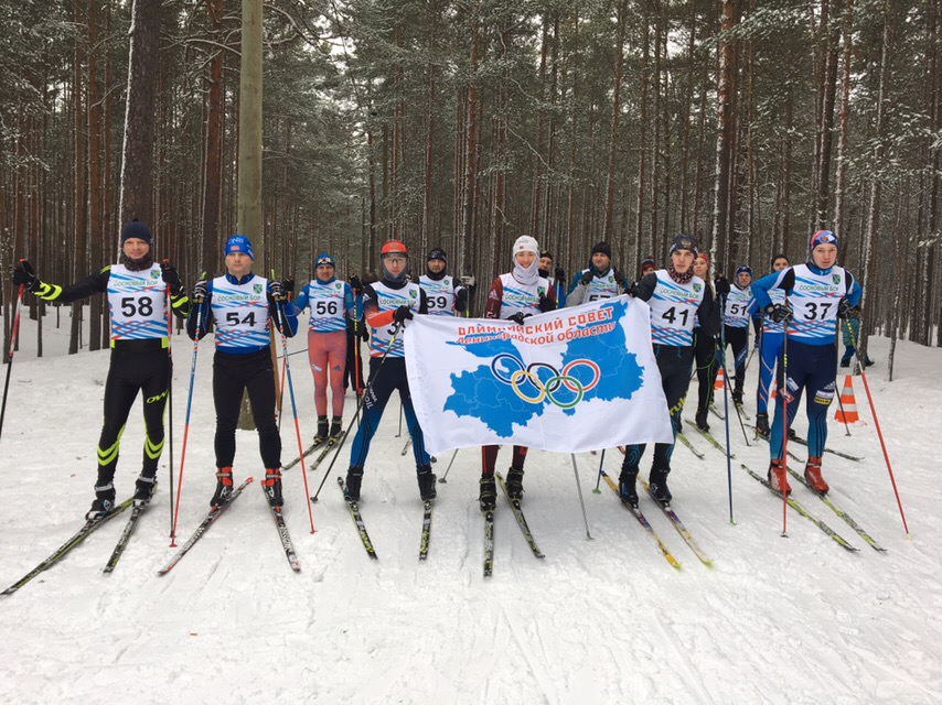 День защитника Отечества в Сосновом Бору отметили большой лыжной гонкой
