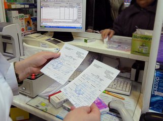 Депутаты Госдумы объявляют  войну ­аптекам