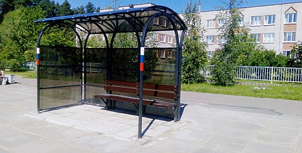 Четыре новых павильона на автобусных остановках
