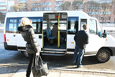  «АвтоТранс 47» планирует заменить оба своих микроавтобуса «Фиат-Дукато» автобусами средней вместимости (Фото Юрия Шестернина)