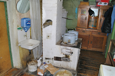  Приготовление пищи для рабочих происходит в антисанитарных условиях. (фото С. Румянцева)