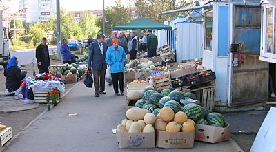 Популярный базар у «Эвридики» — в прошлом. Что будет теперь? (Фото Ю. Викториновича)