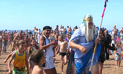  Какой же морской праздник без Нептуна? (Фото Нины Князевой)