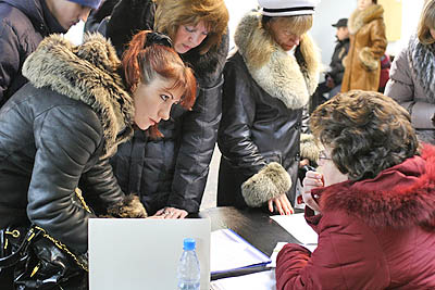  Более 500 человек посетили ярмарку вакансий (Фото Юрия Шестернина)