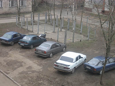  Штрафов, как и автомобилей, с каждым годом все больше (Фото Юрия Шестернина)