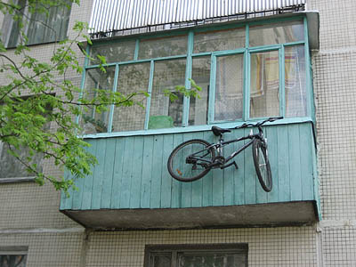  Вместо велосипеда может появиться реклама. (Фото Станислава Селина)