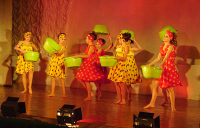  Танец «В полдень» в исполнении «Эвридики» — настоящий фейерверк эмоций (Фото Нины Князевой)