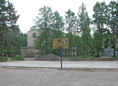  Скоро в школе № 1 появится новый баскетбольный стадион (Фото Александра Варламова)