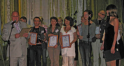 Труженики эфира получили вполне реальные дипломы (Фото Станислава Селина)