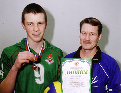 С. Каткин (справа) со своим питомцем М. Щедровым. (Фото Геннадия Сафонова)