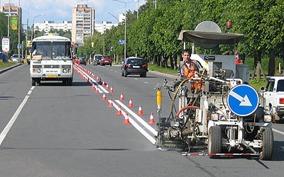 Дорожно-разметочные работы — за счет городского бюджета (Фото Нины Князевой)