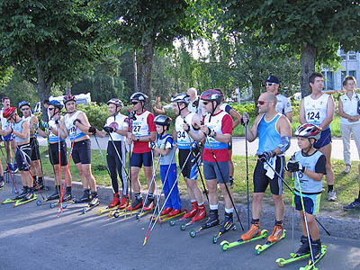  Участники соревнований готовятся к старту. (Фото Юрия Викториновича)