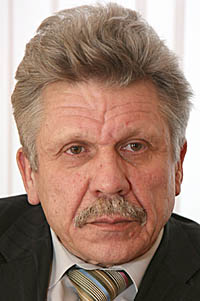  Н. Беляев, первый заместитель главы администрации: 