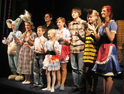  Театр «Огонек» из школы № 3 получил приз за оригинальность. (Фото Станислава Селина)