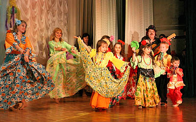 Фестиваль прошел под девизом «Танцуют все!» (Фото Юрия Шестернина)