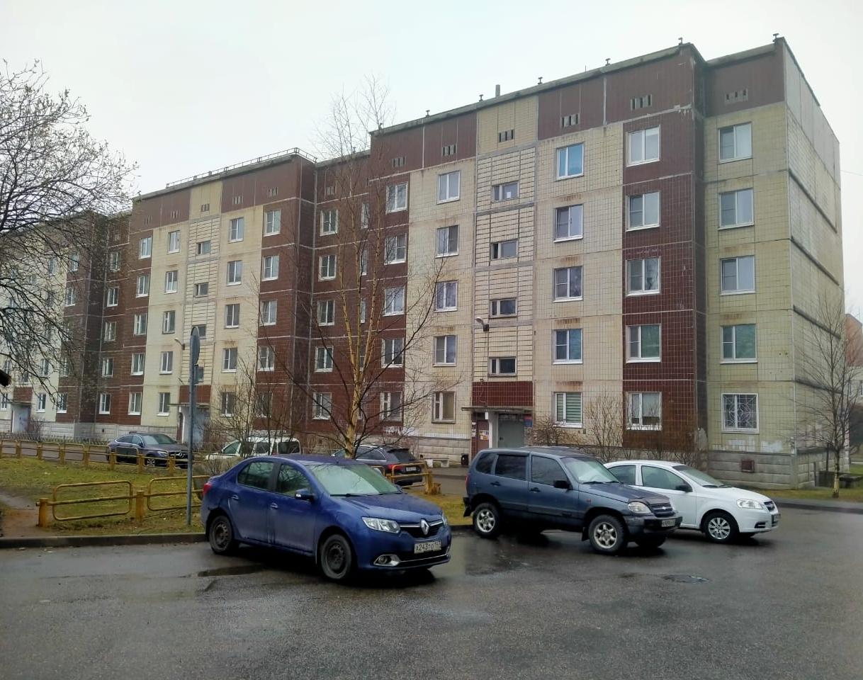 4 года с протекающей крышей. Почему дом 55 по улице Солнечной в Сосновом Бору не дождется капитального ремонта