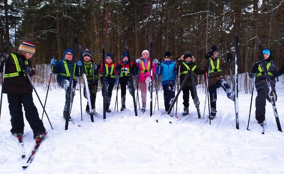В день 30-летия «Ювенты» юные воспитанники со своими наставниками встретили, по традиции, на лыжне
