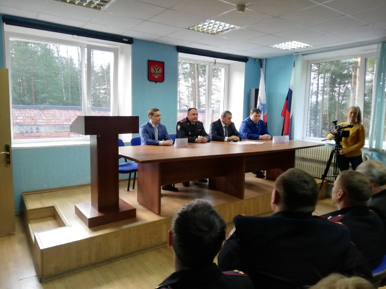 Новый начальник Сосновобоского ОМВД Сергей Захаров на фото второй слева