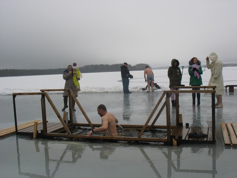 Сосновоборцы могут окунуться на Горавалдайском озере в праздник Крещенья