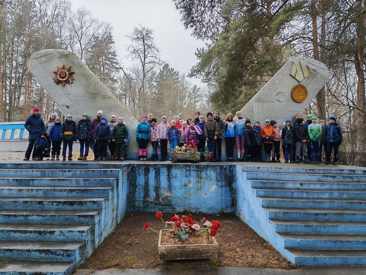 Ориентировщики из «Ювенты» побывали у памятников военному времени в Борках