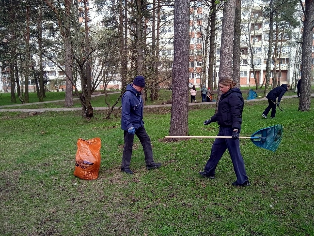Общегородской субботник в Сосновом Бору намечен на 25 апреля. Жителей приглашают присоединяться 