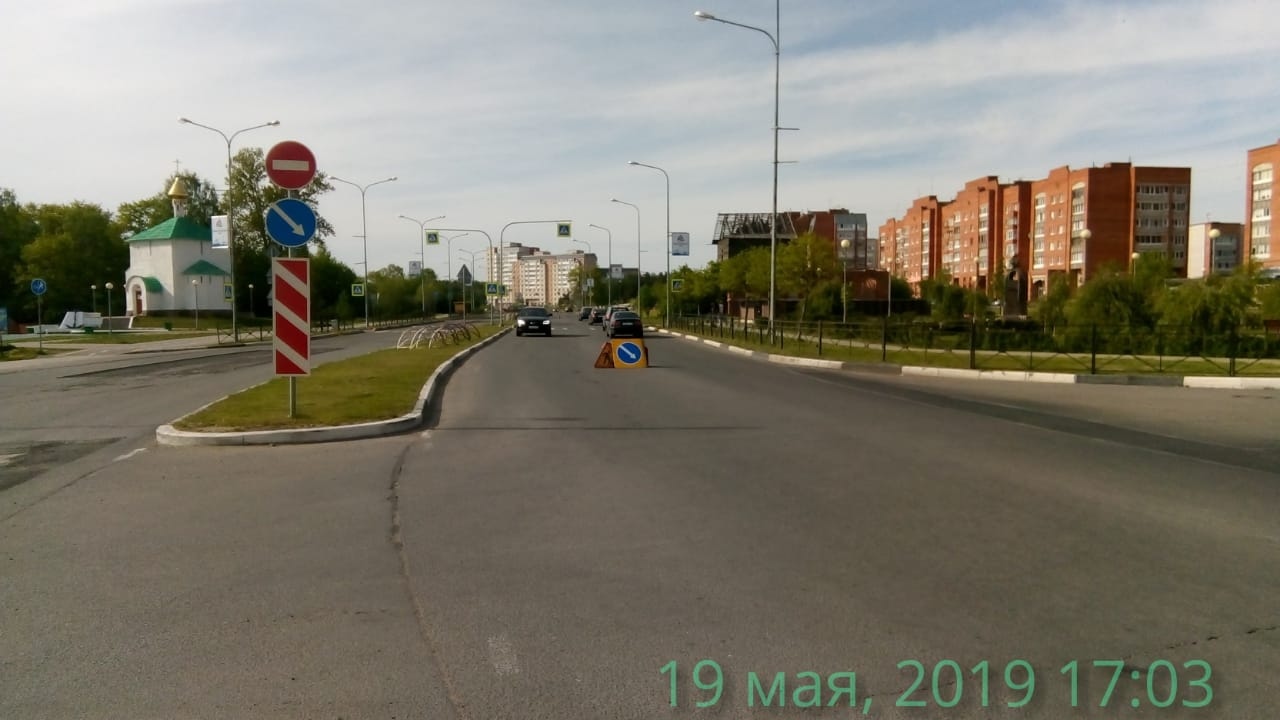 Движение по улице Ленинградской в Сосновом Бору ограничили до 20 мая