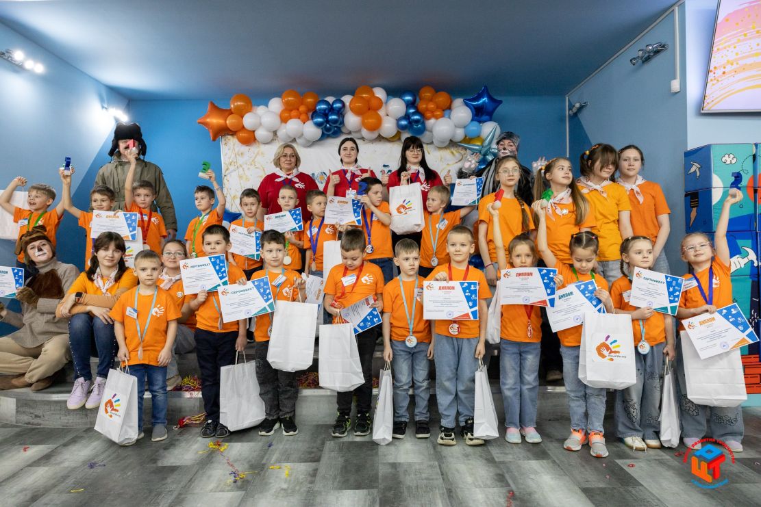 В сосновоборском ЦРТ назвали победителей Чемпионата «Юный мастер»