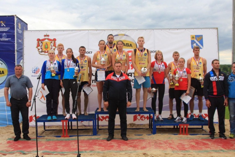Спортсмен из первых сосновоборских пляжных волейболистов стал призером на уровне России