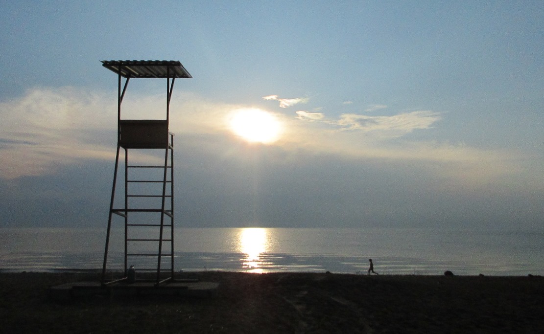На каких 15 пляжах Ленобласти можно безопасно купаться