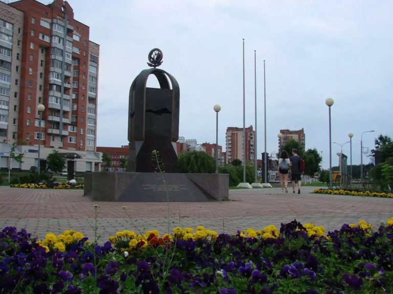На мемориале чернобыльцам в Сосновом Бору зажжется Свеча Памяти высотой полтора метра