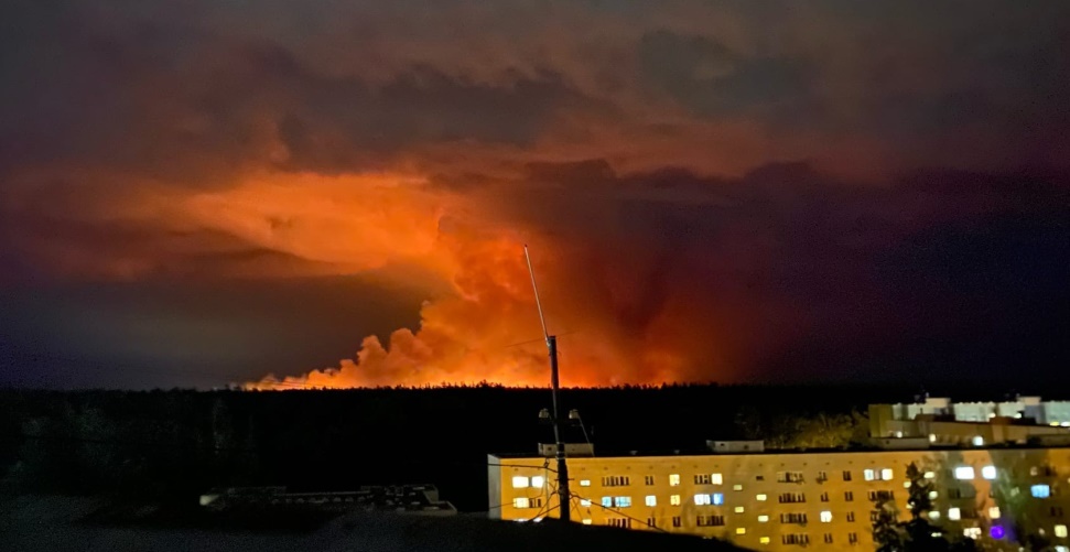 Огонь пожара подошел близко к российскому атомграду 