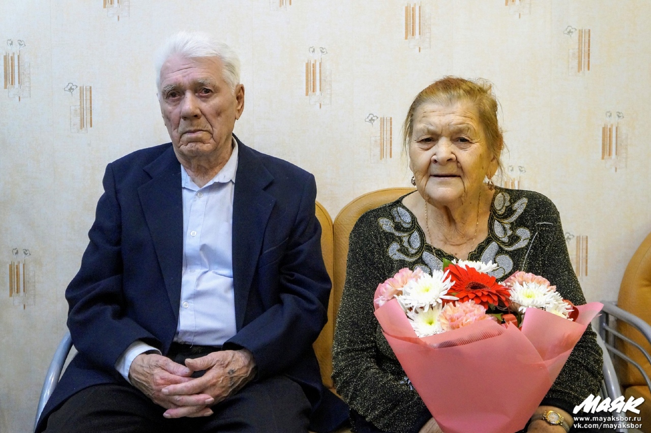 60 лет - и в горе, и в радости: чета Строкиных отметила бриллиантовую свадьбу в Сосновом Бору