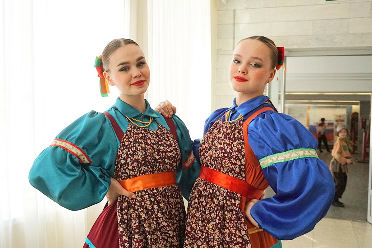 XXI фестиваль «Танцевальный островок» прошел в сосновоборском ДК «Строитель»