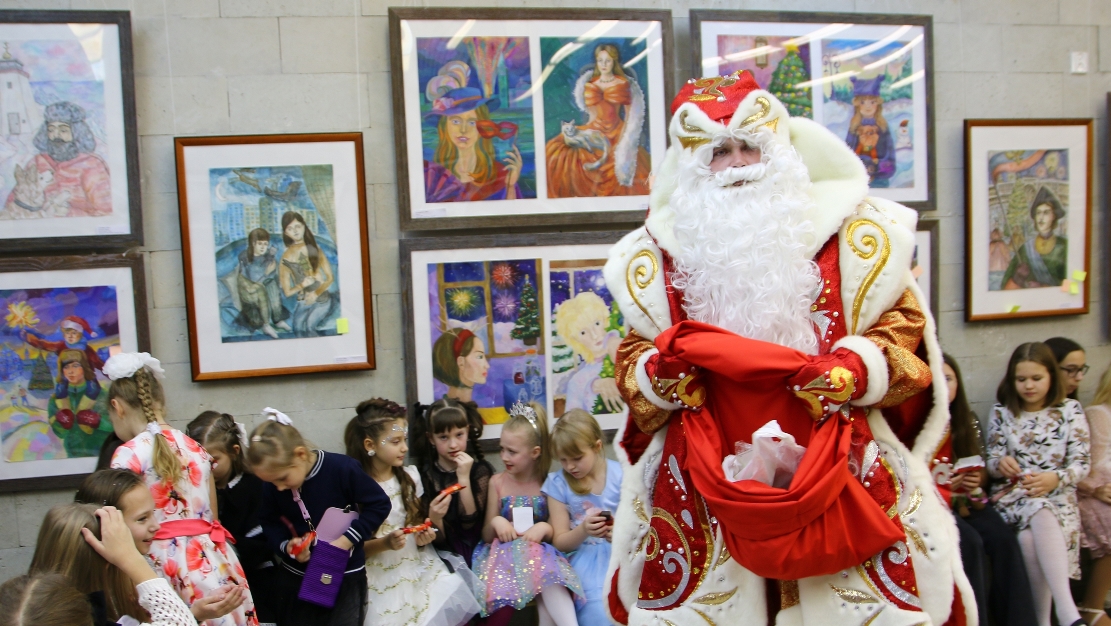 Зимние портреты можно увидеть на выставке «Зимняя палитра» в школе имени Кипренского