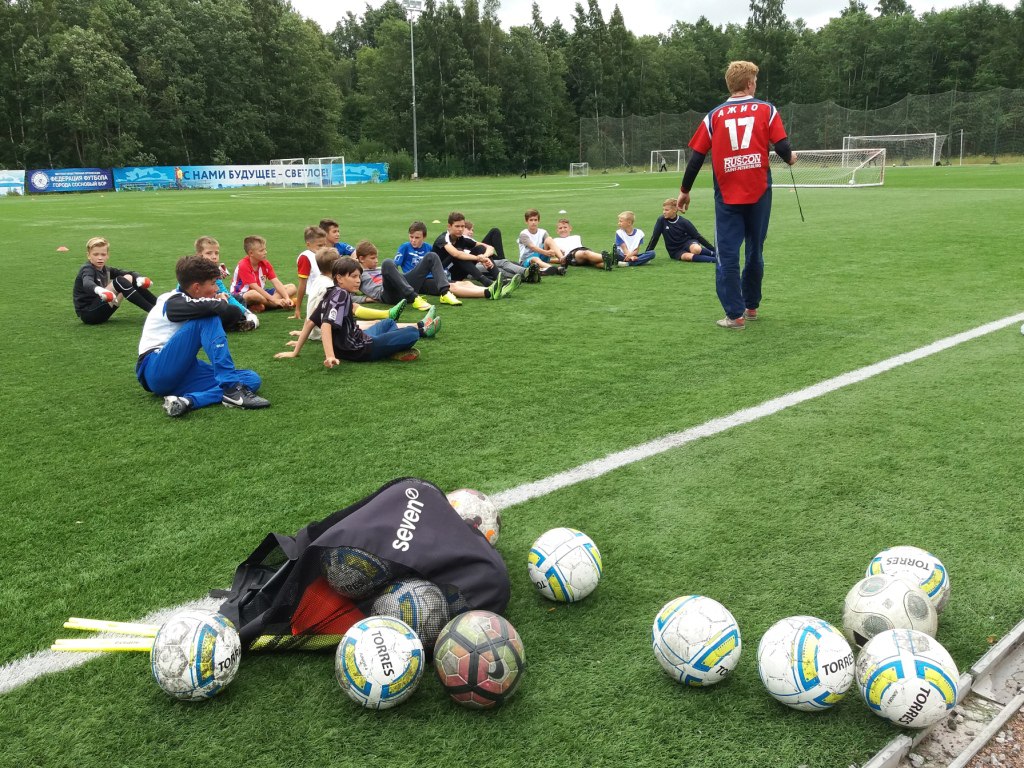 В Сосновом Бору стартует детский турнир по футболу памяти Е. П. Славского