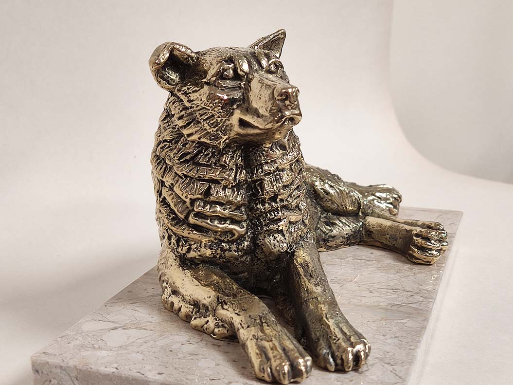 Владимир Петровичев создал скульптуру знаменитого сосновоборского бездомного пса Кефира
