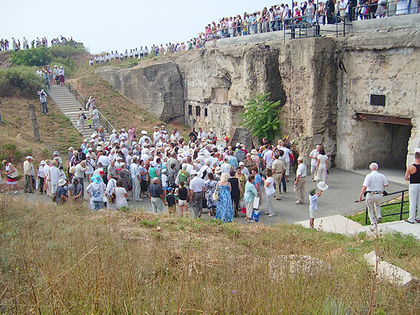 Помнить всё и помнить всех