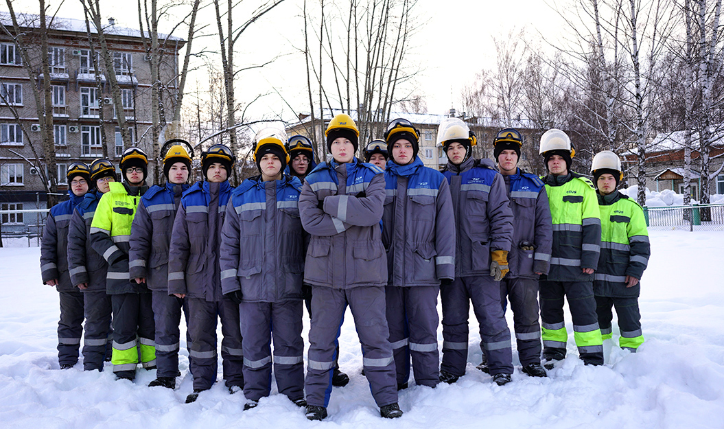 Как отмечают сами бойцы, для них участие в строительстве первого в мире объекта атомной энергетики нового поколения тоже почетная миссия. И не пугают студентов ни морозы, ни амбициозные задачи, которые стоят перед ними.
