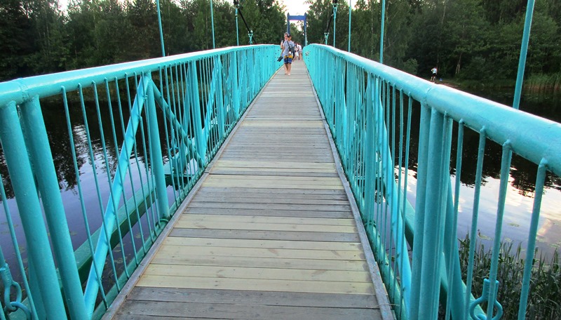 В Сосновом Бору отремонтировали мост на городской пляж