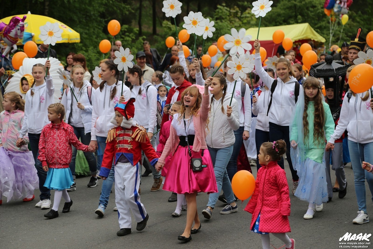 С Международным днем защиты детей! Поздравление главы Соснового Бора